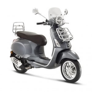 2021_02_Vespa_Primavera_touring_3-4AntDX_bianco-scaled